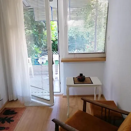 Nomce Δωμάτια σε οικογενειακή κατοικία Οχρίδα